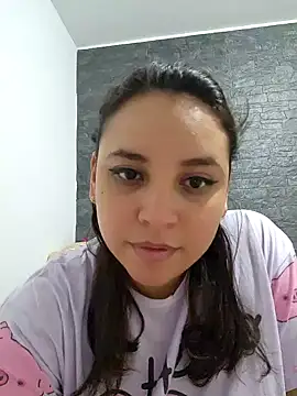 Snapshot of LizzRouse chatting on November 14, 2025, 12:09 pm LizzRouse online show from November 14, 2025, 12:09 pm