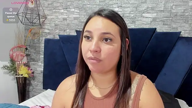 Snapshot of LizzRouse chatting on October 6, 2025, 9:04 pm LizzRouse online show from October 6, 2025, 9:04 pm