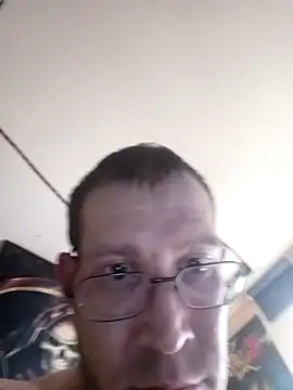 Snapshot of schmidtler35 chatting on November 6, 2025, 12:42 pm schmidtler35 online show from November 6, 2025, 12:42 pm