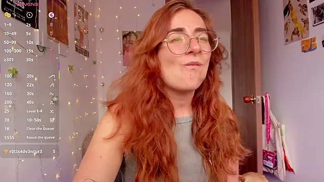 Snapshot of linda_giggle chatting on October 7, 2025, 3:24 pm linda giggle online show from October 7, 2025, 3:24 pm