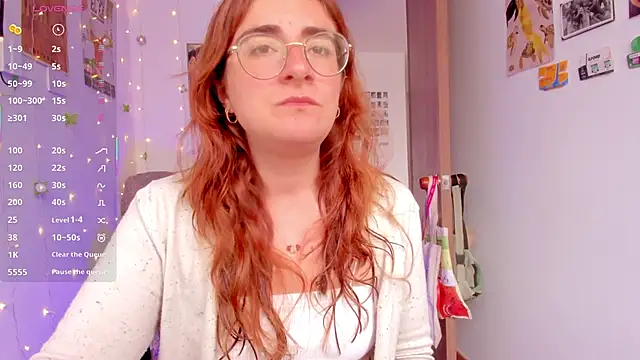 Snapshot of linda_giggle chatting on September 30, 2025, 2:34 pm linda giggle online show from September 30, 2025, 2:34 pm