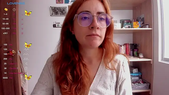 Snapshot of linda_giggle chatting on February 11, 2025, 2:13 pm linda giggle online show from February 11, 2025, 2:13 pm