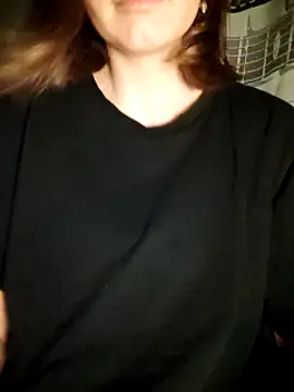 Snapshot of Aashikalaa chatting on February 13, 2025, 7:52 pm Aashikalaa online show from February 13, 2025, 7:52 pm