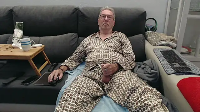 Nudelschwanz online show from March 2, 2026, 7:15 am