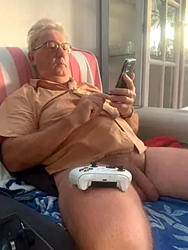 Nudelschwanz online show from October 23, 2025, 7:07 am