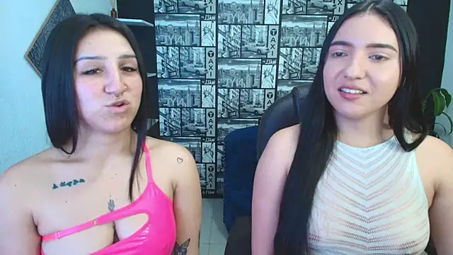 Snapshot of Isa_And_Natasha chatting on November 18, 2025, 11:57 am Isa And Natasha online show from November 18, 2025, 11:57 am