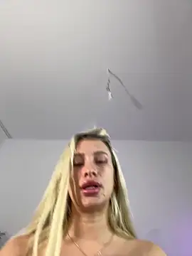 SinwithAmy online show from November 26, 2025, 9:31 am