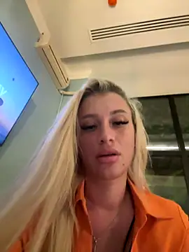 Snapshot of SinwithAmy chatting on October 8, 2025, 3:30 am SinwithAmy online show from October 8, 2025, 3:30 am