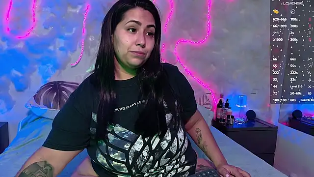 emmajohnss online show from January 16, 2026, 3:54 am