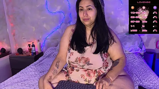 emmajohnss online show from January 6, 2026, 4:27 am