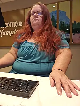 Snapshot of Hornybbw1978 chatting on July 8, 2026, 5:19 am Hornybbw1978 online show from July 8, 2026, 5:19 am