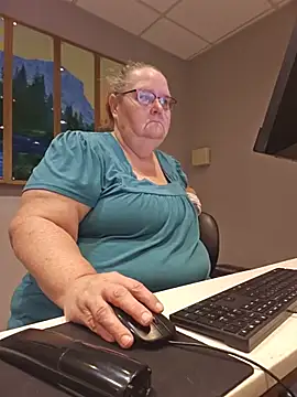 Snapshot of Hornybbw1978 chatting on July 29, 2026, 5:17 am Hornybbw1978 online show from July 29, 2026, 5:17 am