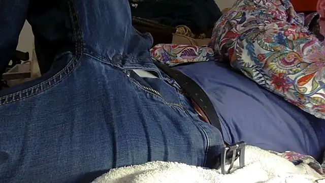 Snapshot of mike30nbg chatting on February 14, 2026, 8:53 pm mike30nbg online show from February 14, 2026, 8:53 pm