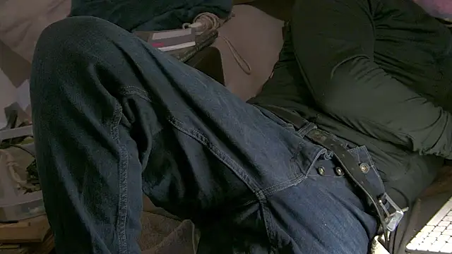 mike30nbg online show from April 4, 2026, 9:32 pm