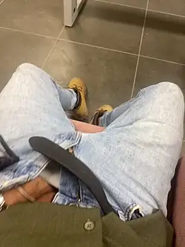 Snapshot of amyalaruz34ist chatting on November 13, 2025, 4:00 pm amyalaruz34ist online show from November 13, 2025, 4:00 pm