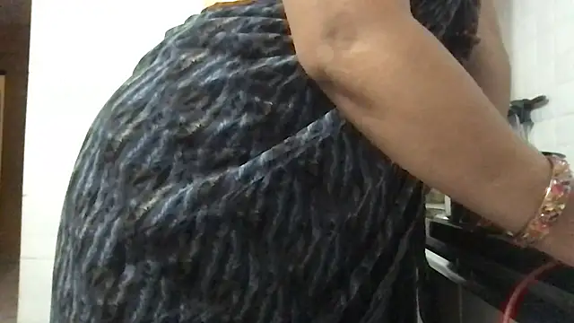 Riyasingh9 online show from February 27, 2025, 12:12 pm