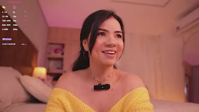 Snapshot of tatikiss_ chatting on November 29, 2025, 11:54 am tatikiss online show from November 29, 2025, 11:54 am