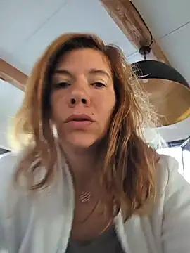 Lina lou4 online show from June 1, 2026, 5:29 am