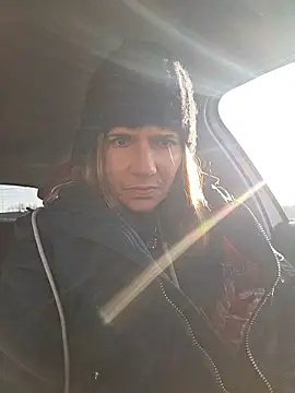 Lina lou4 online show from January 13, 2026, 9:24 am