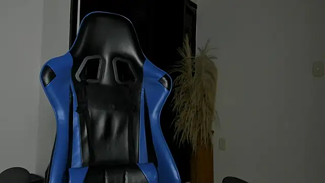 cora 22 online show from December 19, 2025, 6:54 pm