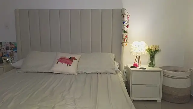 I am kat online show from October 21, 2025, 2:11 am