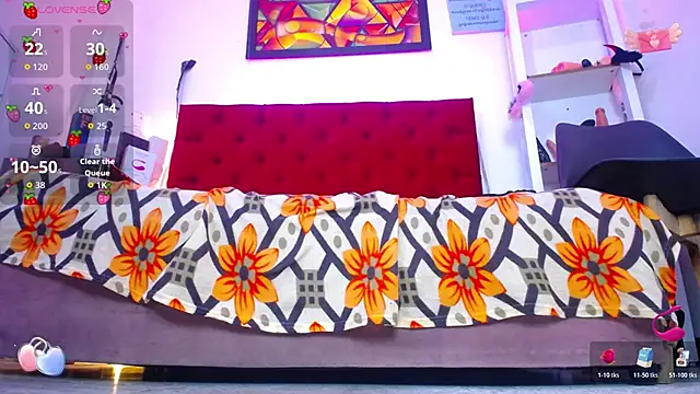 Snapshot of louise_nails chatting on December 2, 2025, 3:47 pm louise nails online show from December 2, 2025, 3:47 pm