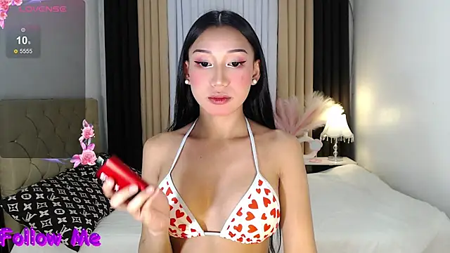 Snapshot of FuckDoll_Nathalie chatting on July 28, 2026, 8:52 pm FuckDoll Nathalie online show from July 28, 2026, 8:52 pm