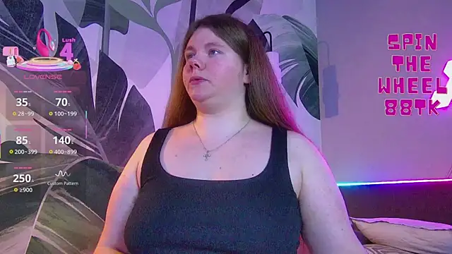 Snapshot of RubyValen chatting on December 5, 2025, 1:16 am RubyValen online show from December 5, 2025, 1:16 am