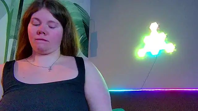 Snapshot of RubyValen chatting on November 14, 2025, 1:09 am RubyValen online show from November 14, 2025, 1:09 am