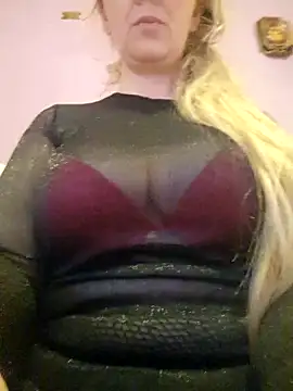 VictoriaMiami online show from February 15, 2026, 12:26 pm