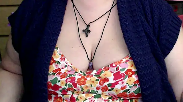 Snapshot of mayasmith chatting on December 2, 2025, 7:37 pm mayasmith online show from December 2, 2025, 7:37 pm