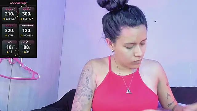 Snapshot of -camila-cooper-_ chatting on November 2, 2025, 8:03 pm -camila-cooper- online show from November 2, 2025, 8:03 pm