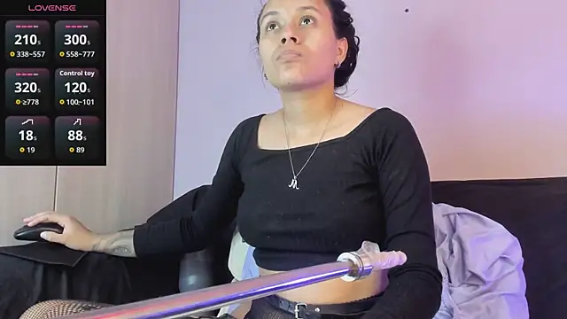 Snapshot of -camila-cooper-_ chatting on October 30, 2025, 8:06 pm -camila-cooper- online show from October 30, 2025, 8:06 pm