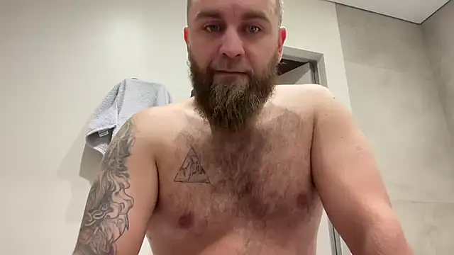 Snapshot of Bear_bear_ chatting on November 9, 2025, 8:51 am Bear bear online show from November 9, 2025, 8:51 am