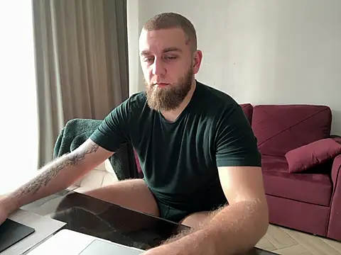 Snapshot of Bear_bear_ chatting on March 21, 2025, 7:11 am Bear bear online show from March 21, 2025, 7:11 am