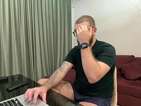 Snapshot of Bear_bear_ chatting on March 6, 2025, 2:19 am Bear bear online show from March 6, 2025, 2:19 am