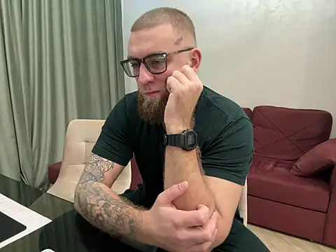 Snapshot of Bear_bear_ chatting on March 14, 2025, 2:31 am Bear bear online show from March 14, 2025, 2:31 am