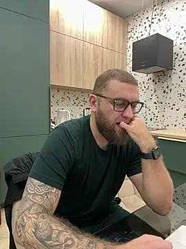 Snapshot of Bear_bear_ chatting on March 3, 2025, 1:23 pm Bear bear online show from March 3, 2025, 1:23 pm