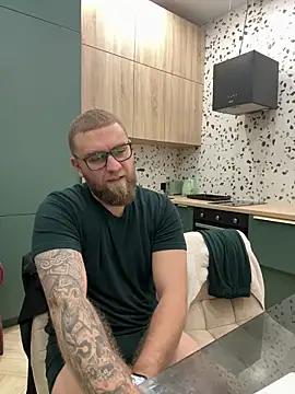 Snapshot of Bear_bear_ chatting on March 3, 2025, 4:26 pm Bear bear online show from March 3, 2025, 4:26 pm