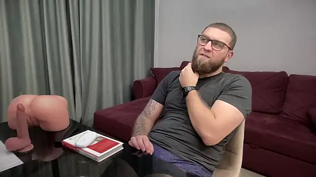 Snapshot of Bear_bear_ chatting on March 10, 2025, 7:40 pm Bear bear online show from March 10, 2025, 7:40 pm