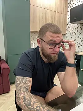 Snapshot of Bear_bear_ chatting on February 28, 2025, 2:31 pm Bear bear online show from February 28, 2025, 2:31 pm