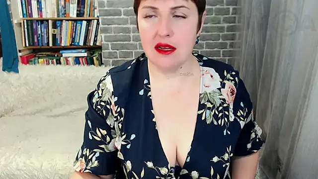 Snapshot of Rainbow_lady chatting on November 20, 2025, 4:02 am Rainbow lady online show from November 20, 2025, 4:02 am