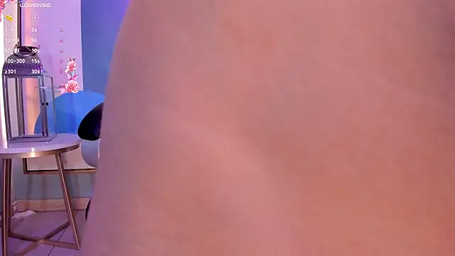 JuanitaClay online show from March 22, 2025, 2:58 pm