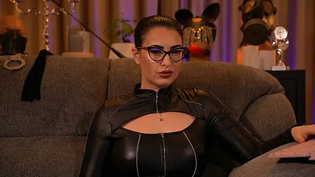 Snapshot of kelly_kent chatting on November 4, 2025, 12:14 am kelly kent online show from November 4, 2025, 12:14 am