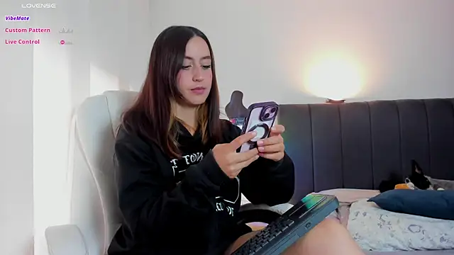 Snapshot of catimore chatting on October 3, 2025, 3:02 pm catimore online show from October 3, 2025, 3:02 pm