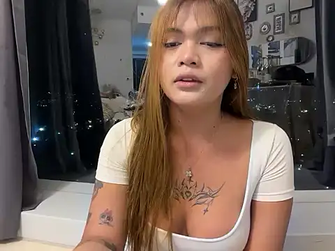 Claire Brooke online show from November 12, 2025, 12:53 pm