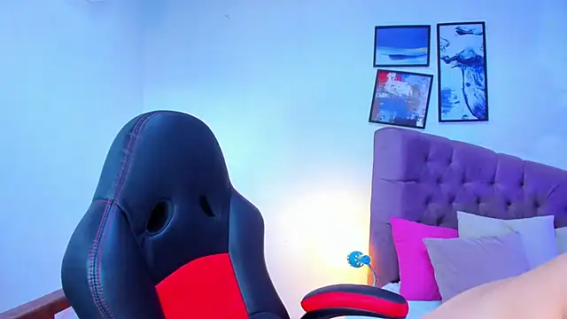 Gretta Queen online show from November 7, 2025, 7:07 pm