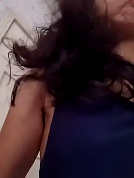 Snapshot of valeriaswang_Lucas chatting on November 23, 2025, 2:05 pm valeriaswang Lucas online show from November 23, 2025, 2:05 pm