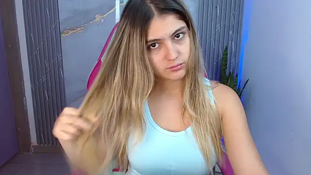 Snapshot of sofia_henaok chatting on February 28, 2025, 3:48 pm sofia henaok online show from February 28, 2025, 3:48 pm