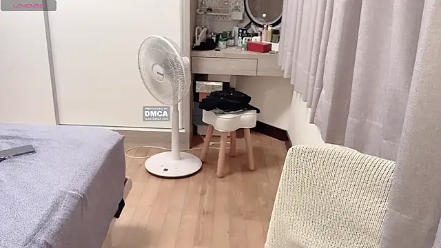 tw yaya online show from October 3, 2025, 1:34 pm